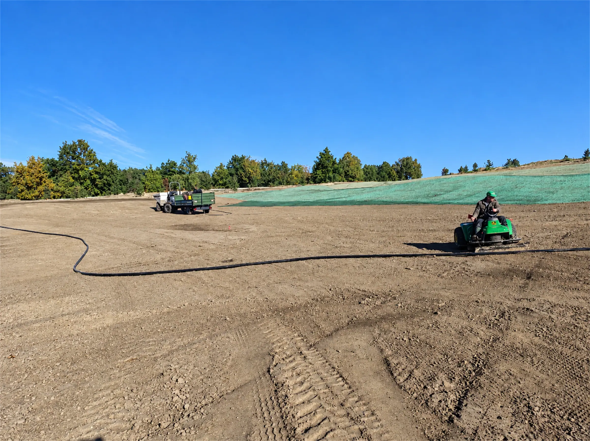 Shaping golf course features