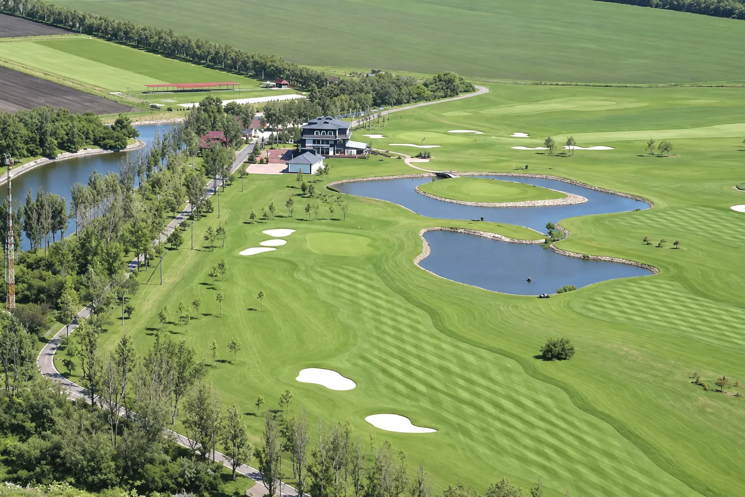 First Golf & Country Club, Luhansk